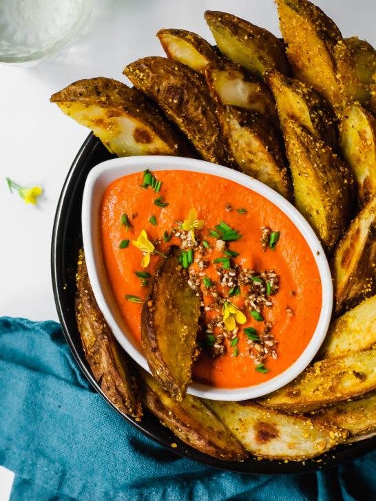 Crispy Baked Curry Potato Wedges