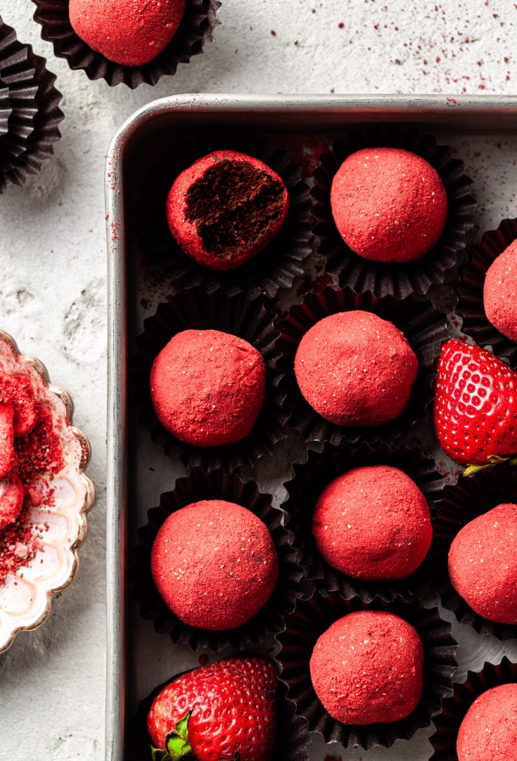Chocolate Strawberry Truffles (Vegan) Crumbs & Caramel